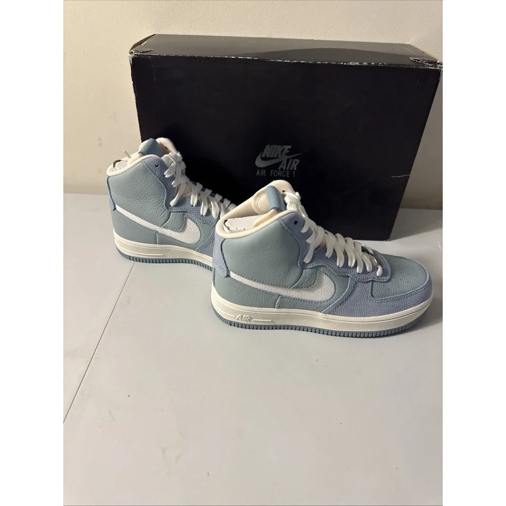 [DQ9325-300] Womens Nike Air Force 1 High Sculpt (W) Size 6